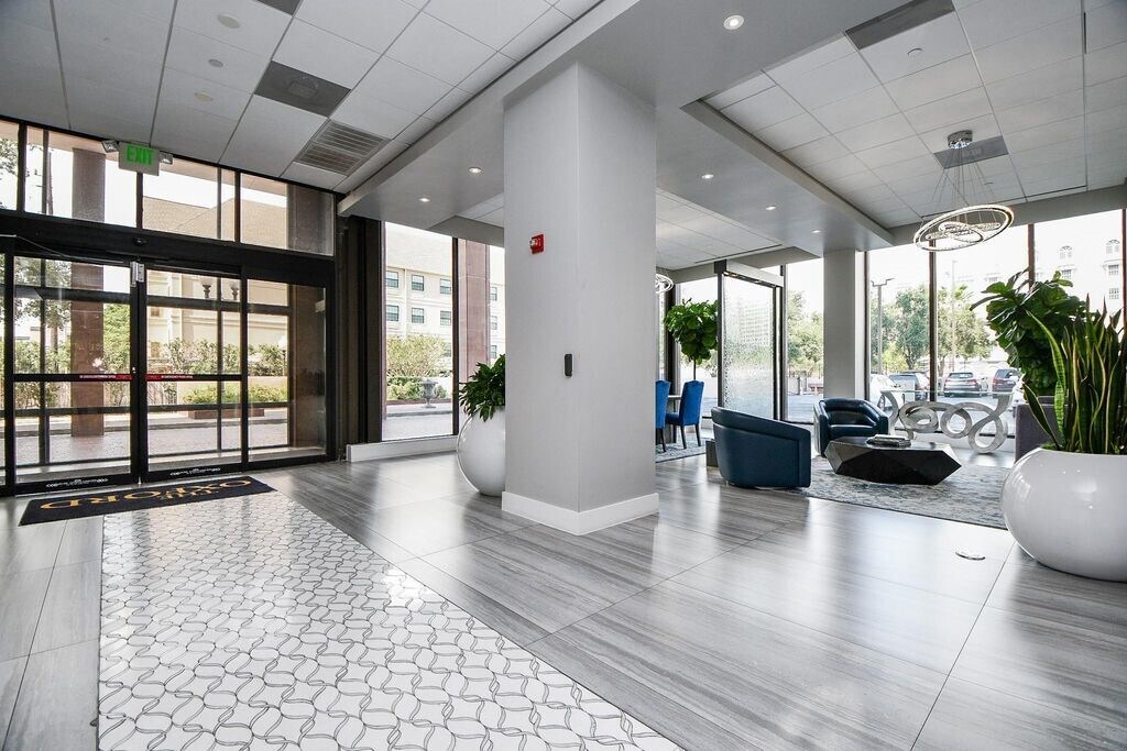 Foto principal - 5150 Hidalgo St