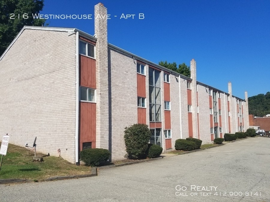 216 Westinghouse Ave Unit Apt B, Wilmerding, PA 15148 Apartment for
