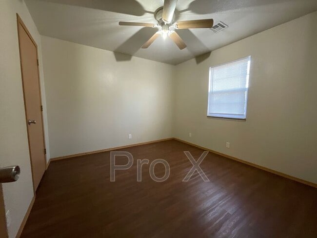 Foto del edificio - 4563 E Zora St