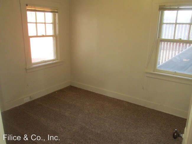 Building Photo - 575 Las Animas Ave