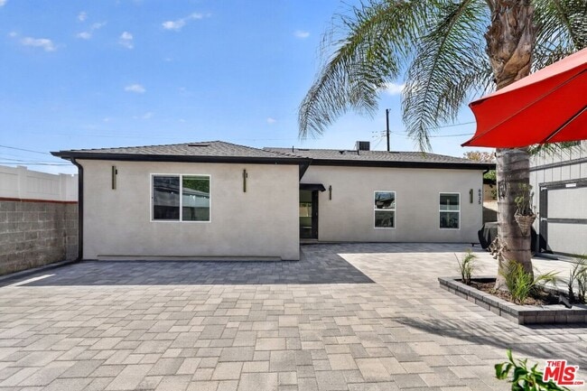 Building Photo - 6635 Riverton Ave