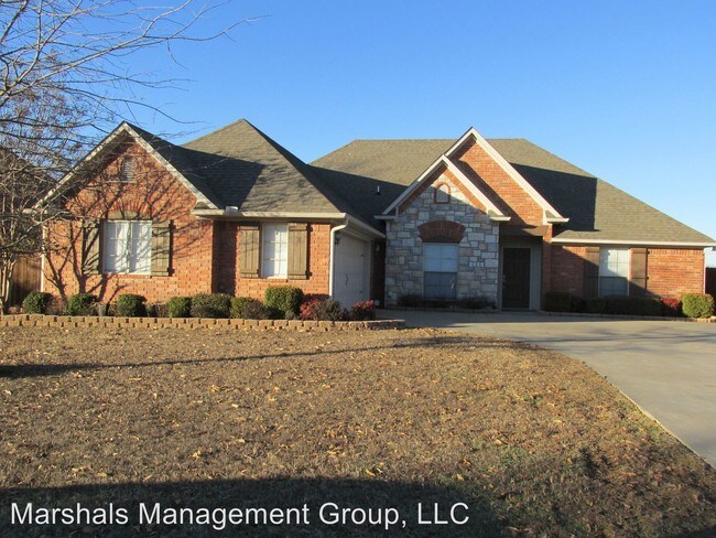 Building Photo - 5505 Thomas Rd