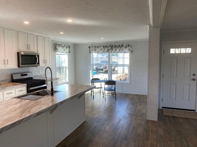 Foto del edificio - 135 Church Rd