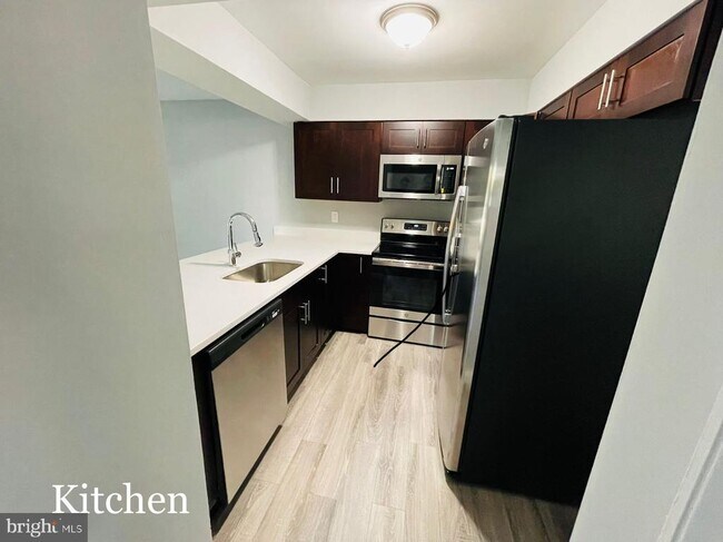 Building Photo - 3407 Everette Dr