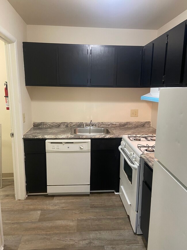 Building Photo - Westminster Park Apartments