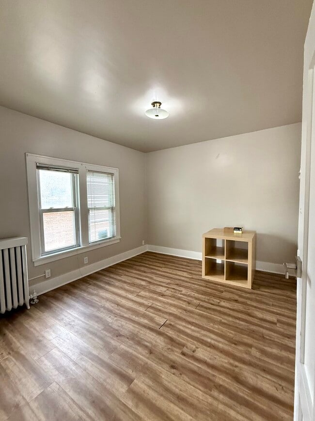 Building Photo - 943 W Galena Blvd