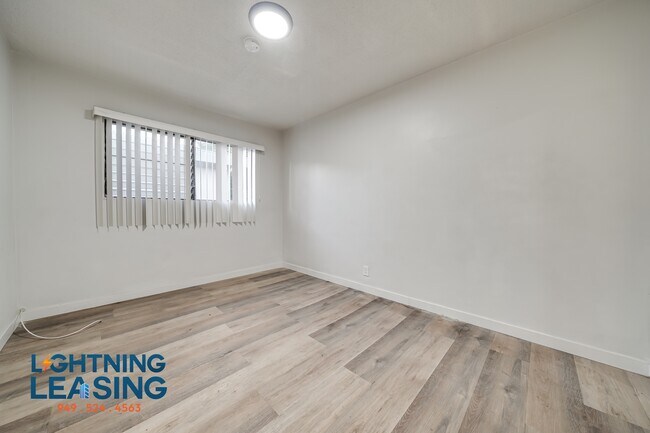 Building Photo - 3845 Gibraltar Ave