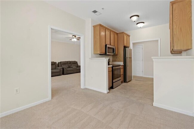 Foto del edificio - 3300 Dogwood Dr