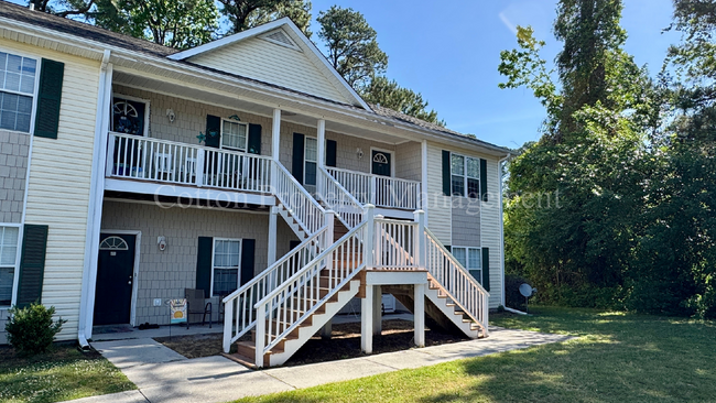 Building Photo - 4619 McClelland Dr