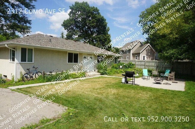 Foto del edificio - Affordable four bedroom duplex close to U ...