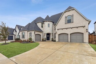 Building Photo - 3358 Fuller Dr