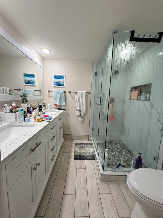 Building Photo - 9940 NW 6th Ct