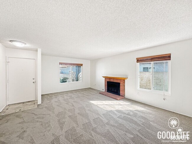 Foto del edificio - Comfortable 4BR Poway Home with Yard & Great Layout