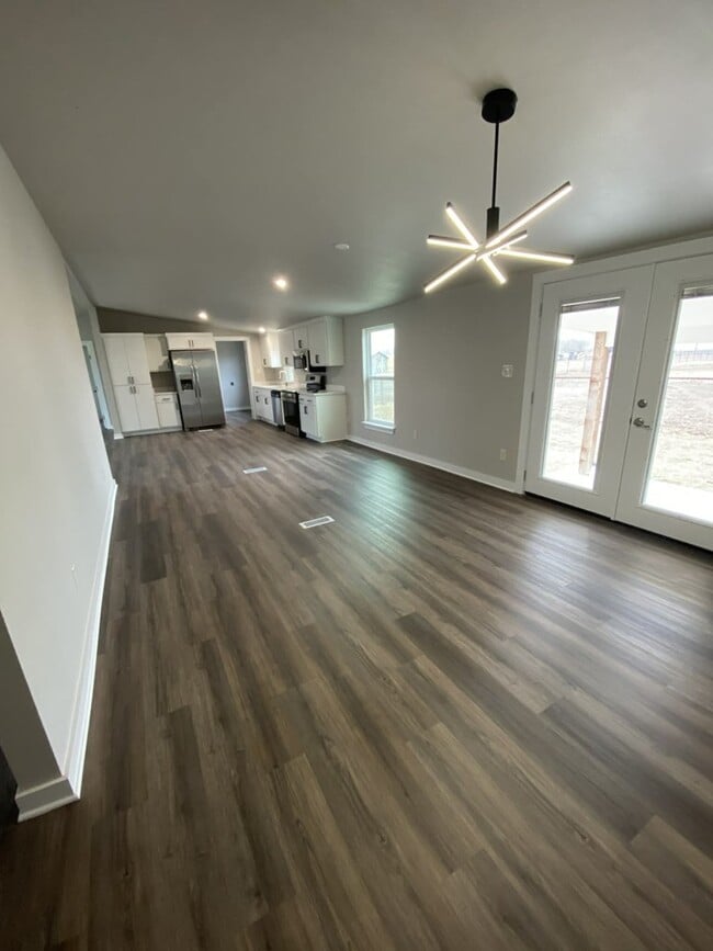 Foto del edificio - 151 Sherwood Dr