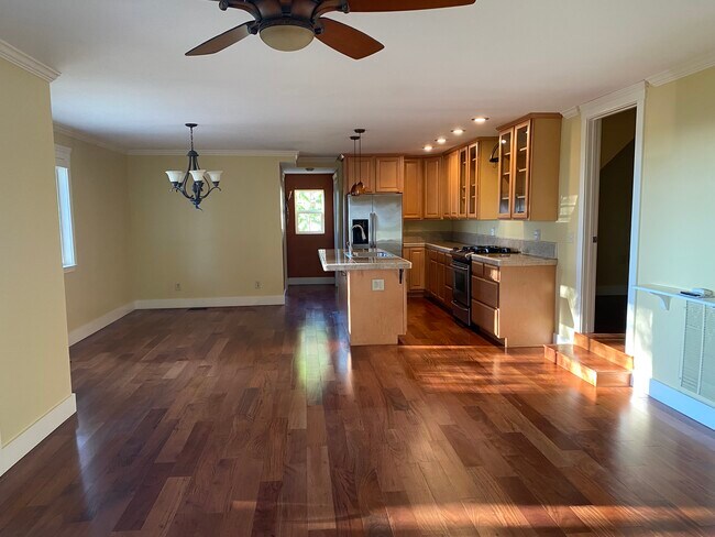 Foto del edificio - 12165 Alta Mesa Dr