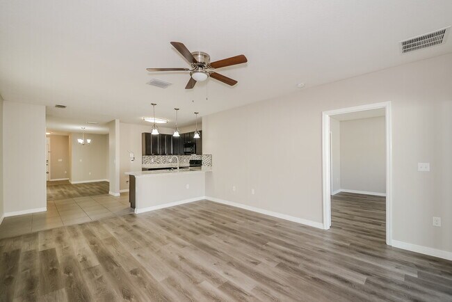 Building Photo - 10126 Geese Trail Cir