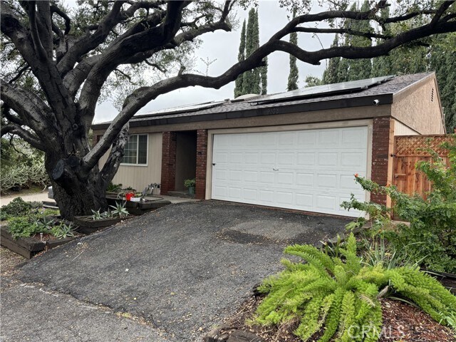 Foto principal - 9103 Olin Dr