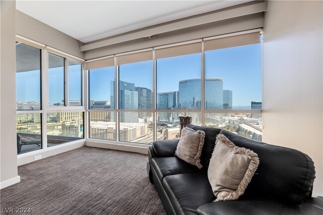 Building Photo - 4575 Dean Martin Dr