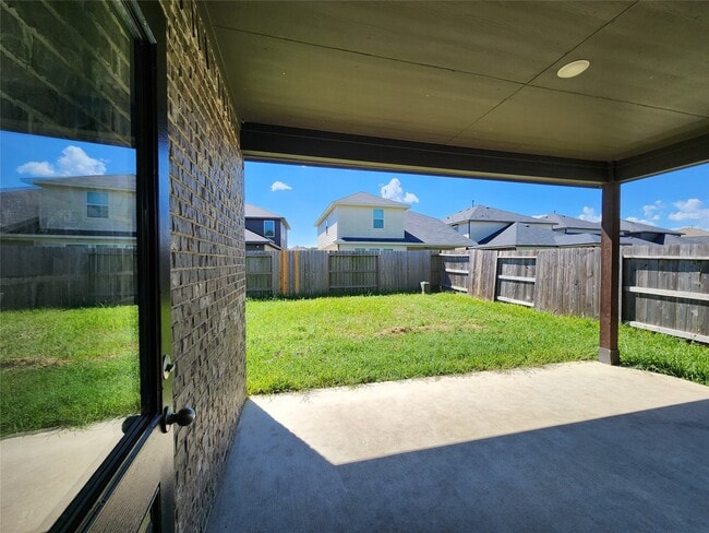 Building Photo - 411 Alaska Cedar Dr