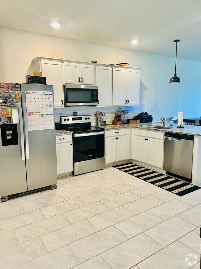Building Photo - 31301 Amberview Bnd