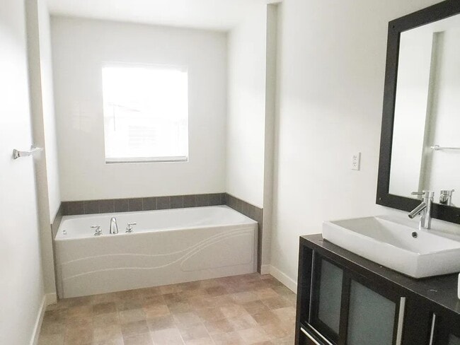 Building Photo - 1329 159th St SW