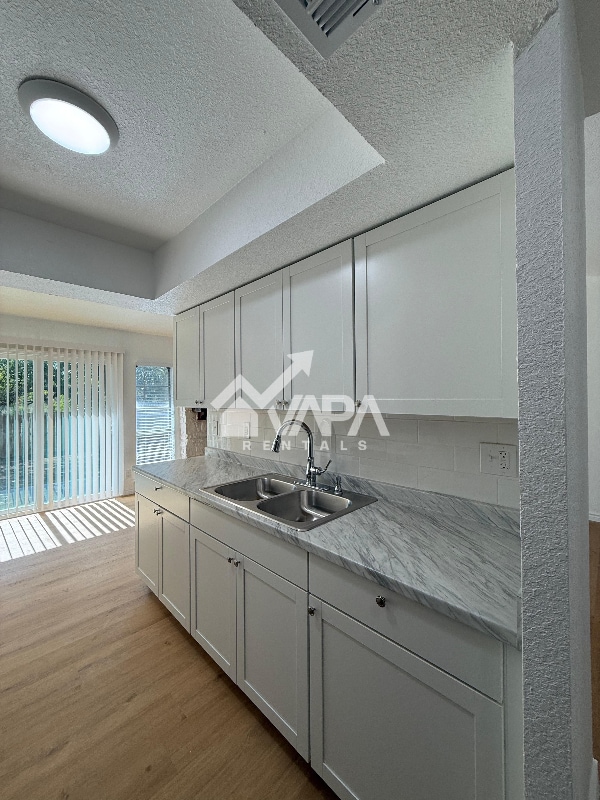 Building Photo - 9318 Adams Hill Dr