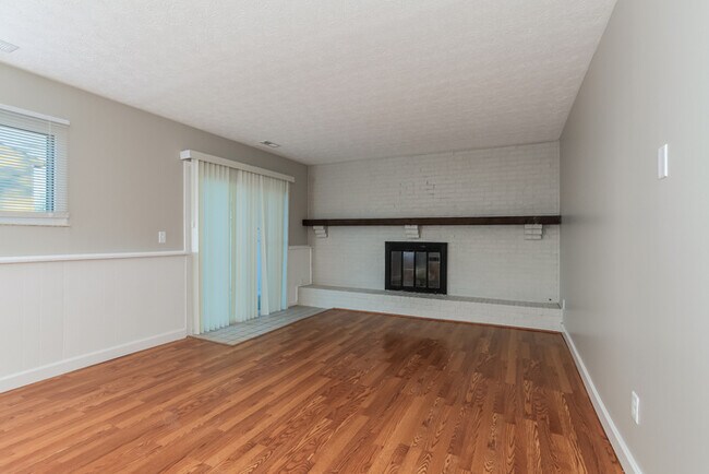 Foto del edificio - 250 Francisridge Dr