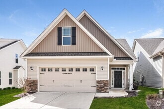 Building Photo - 12 Wensley Ct