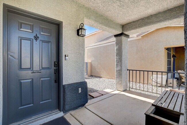 Building Photo - Stunning Silverado Ranch Home with RV parking