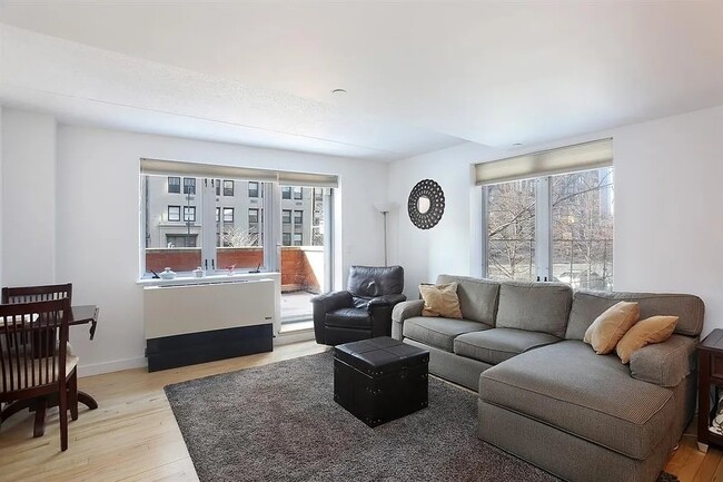 Building Photo - 53 Boerum Pl