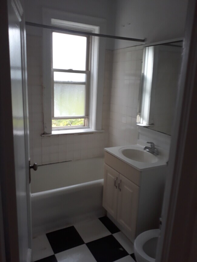 Foto del edificio - 4418 N Whipple St