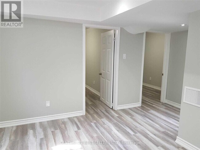 Building Photo - 48 Marrakesh Dr
