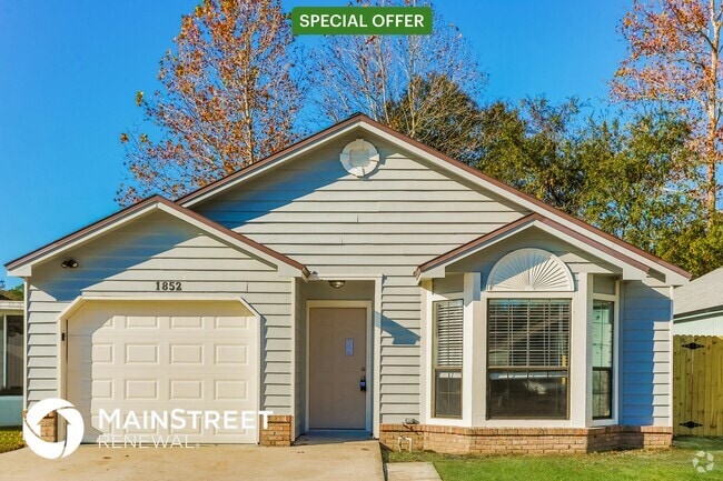 Building Photo - 1852 Manitoba Ct N