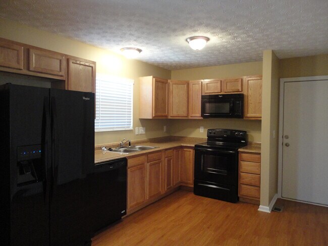 Foto del edificio - 531 Sherman Drive