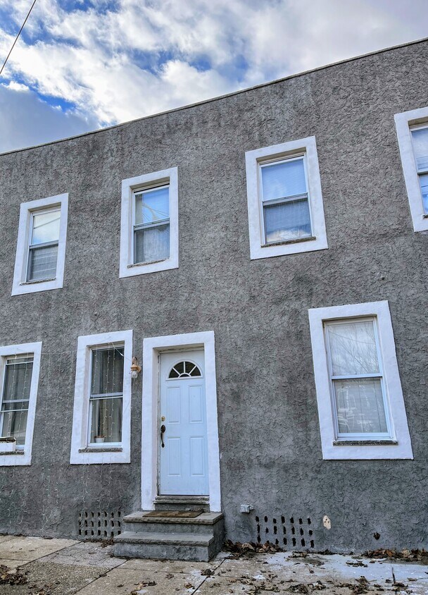 Primary Photo - 1220 S Juniper St