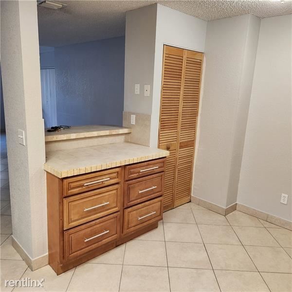 Foto del edificio - 3 br, 2 bath House - 3634 NW 95th Ter # 8L