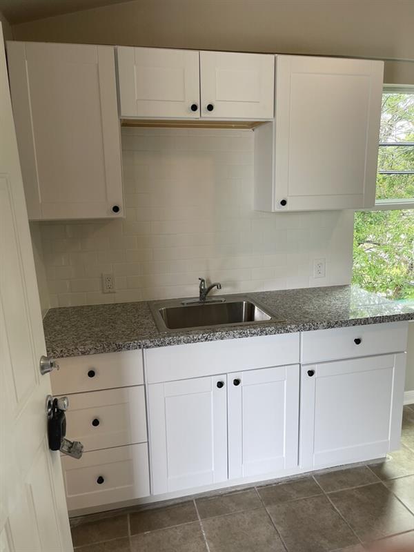 Building Photo - daniel’s homes 112