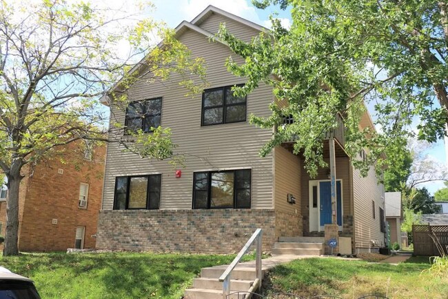 Exterior del edificio - 3514 Grand Ave S