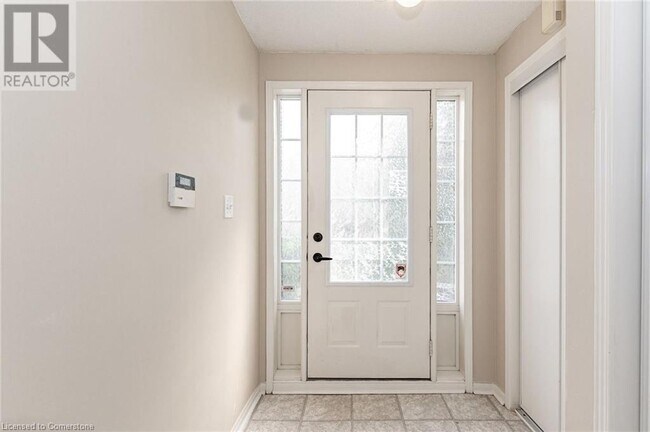 Building Photo - 2367 Sutton Dr