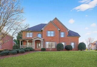 Building Photo - 1200 Cresthaven Ln NW