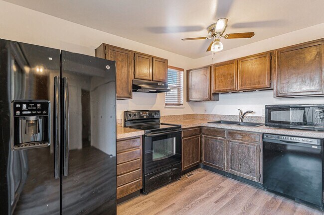 Foto del edificio - 9574 E Kansas Cir