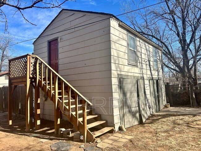 Building Photo - 2122 16th St