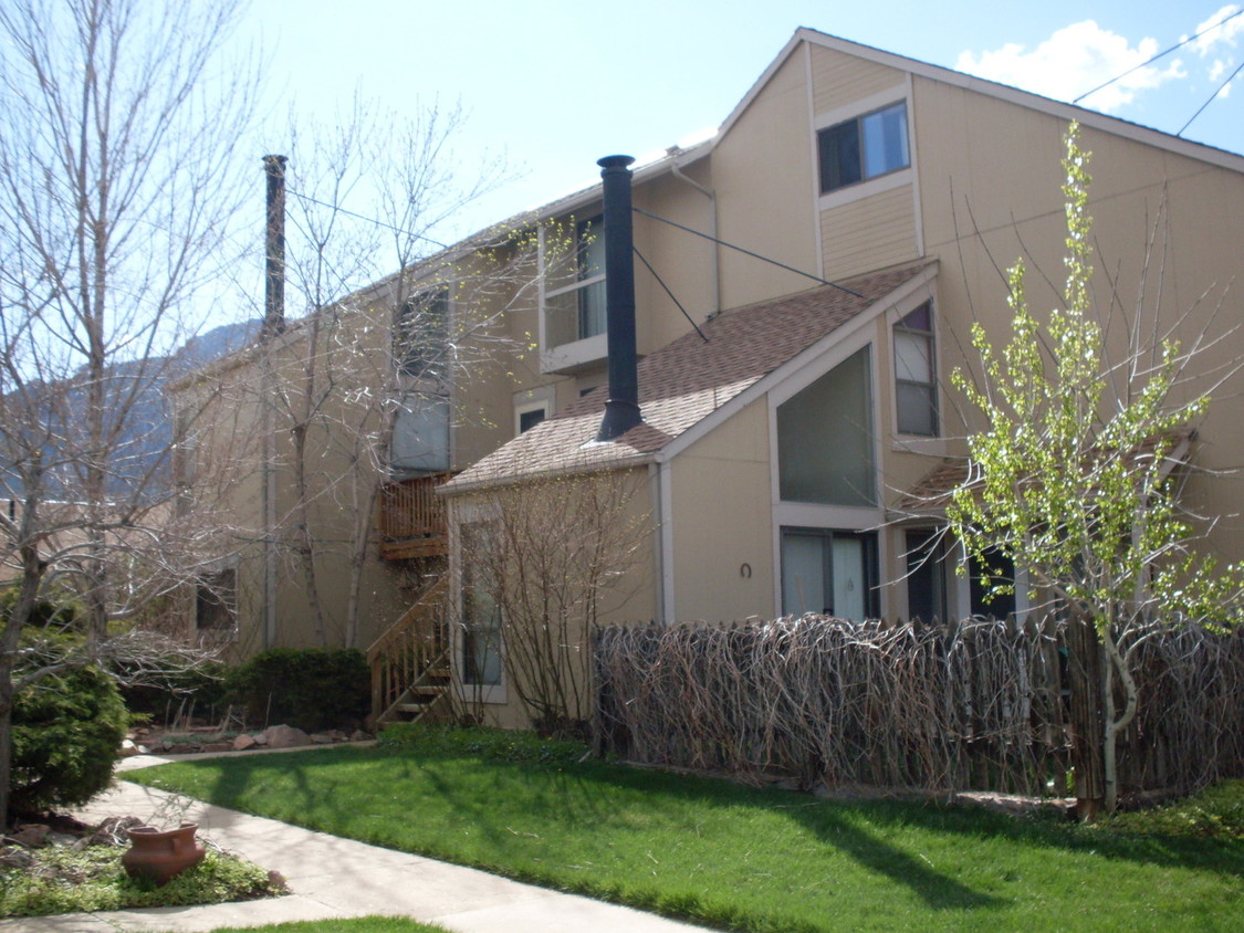 Foto principal - 2BD/1.5BA Boulder Condo *No Undergrads*