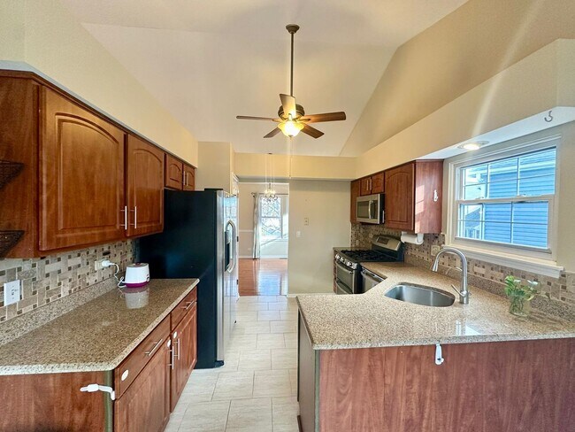 Foto del edificio - 612 Orrington Ct