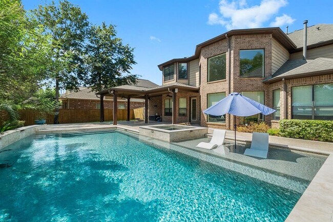 Building Photo - 107 Del Rey Oaks Pl