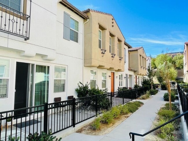 Foto del edificio - 40407 Calle Real