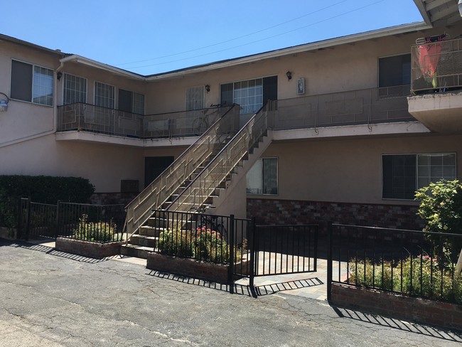 Building Photo - 6818 Morella Ave