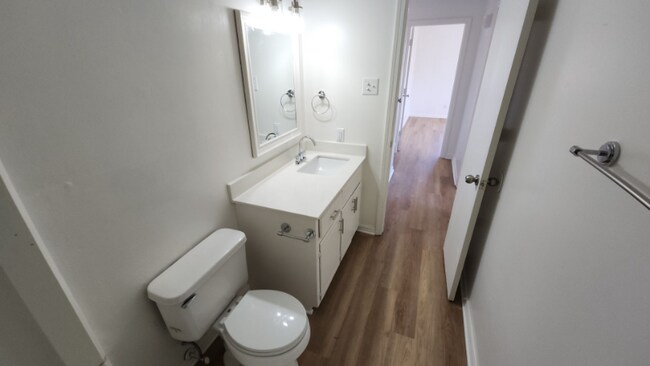 Foto del edificio - 1910-1911 S El Paso Ave