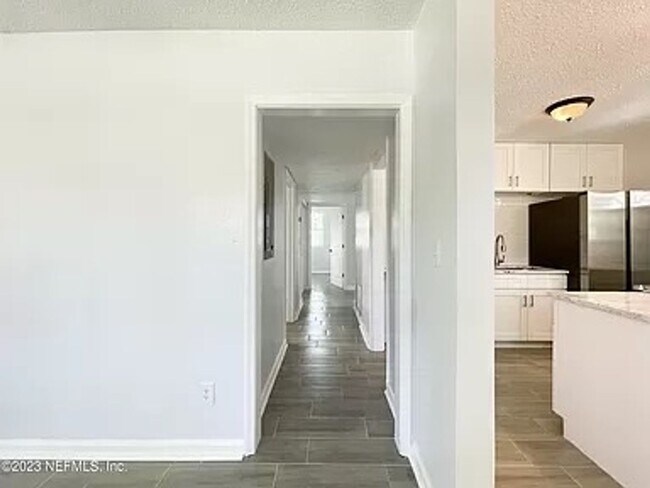 Foto del edificio - 3 Bedroom Single Family Home in Jacksonville
