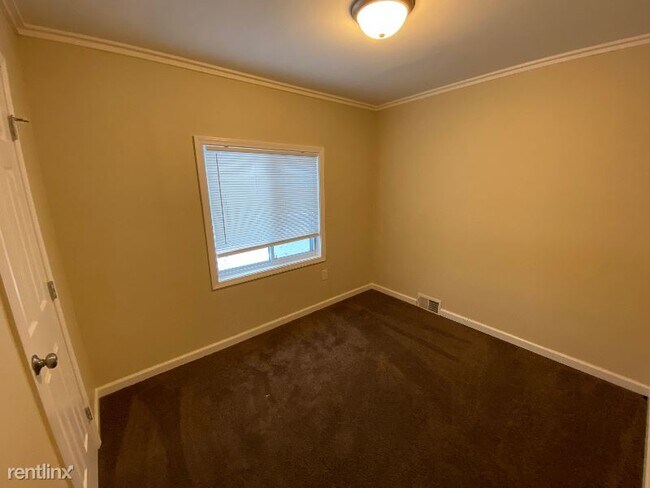 Building Photo - 3 br, 1 bath House - 935 Auburndale